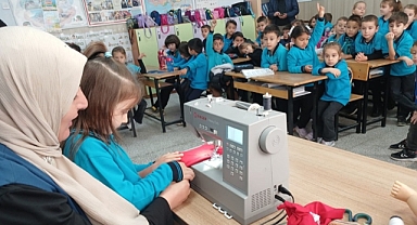 Veliler Mesleklerini Öğrencilerle Paylaştı