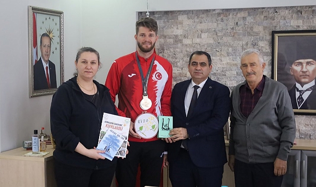 Vize’de Altın Madalyalı Sporcuya Tebrik