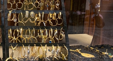 1 Ocak 2026 Güncel Altın Fiyatları: Gram, Çeyrek, Cumhuriyet Altını Ne Kadar Oldu?