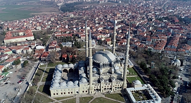 AK Parti'li Aksal: Selimiye Camii'nin ramazanda tamamen ibadete açılması planlanıyor