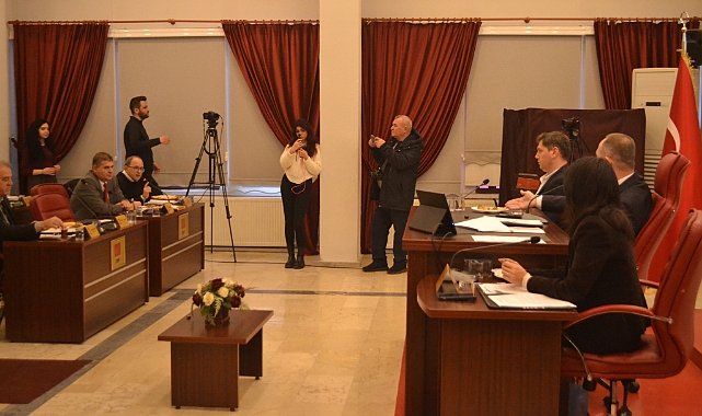 Bulut “Ben İşsizim Diyen Varsa Organize Sanayi’ye Göndereyim”