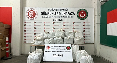 Kapıkule’de 2 otomobilde 20 kilo 812 gram esrar ele geçirildi