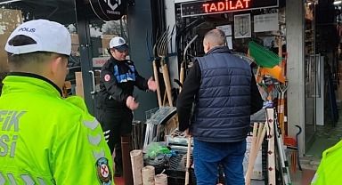 Mustafa Kemal Caddesi’nde Kaldırım İşgallerine Denetim 