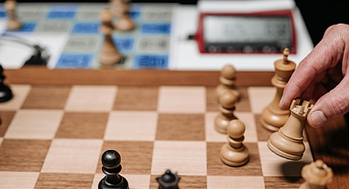 Pehlivanköy’de Kamu ve Esnaflar Arası Satranç Turnuvası Düzenleniyor