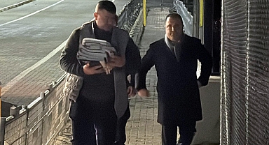 Tahliye edilen avukat Rezan Epözdemir, cezaevinden çıktı