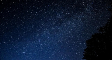 1 Mart 2026 Pazar Günlük Burç Yorumları: Sürpriz Bir Gelişme Moralinizi Yükseltebilir