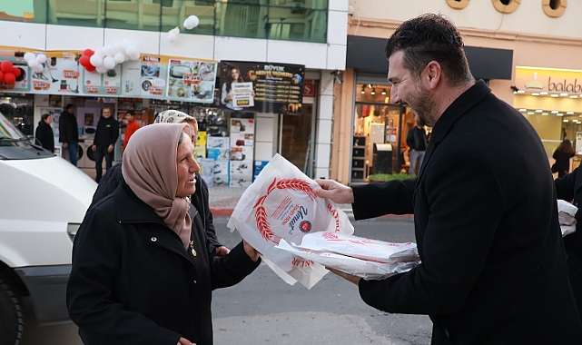 Babaeski’de Ramazan’ın İlk Gününde Pide İkramı