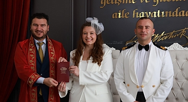 Başkan Yayla, Çağla ve Mesut Nafiz Çiftinin Nikahını Kıydı