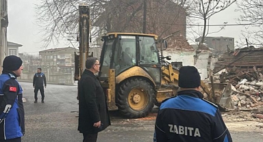 Çorlu'da Metruk Yapılar Yıkılıyor