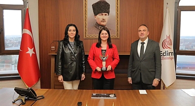 EDİRNE BELEDİYESİ SIFIR ATIK MARKET’E BOĞAZİÇİ’NDEN ÖDÜL!