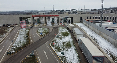 Hamzabeyli Sınır Kapısı’nda 11 kilometre TIR kuyruğu