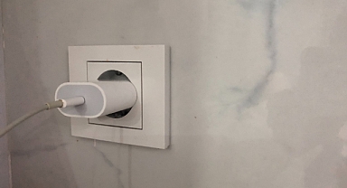 Şarj Aletlerinizi Prizde Unutmayın: İşte En Sık Yapılan Hatalar ve Olası Riskler!