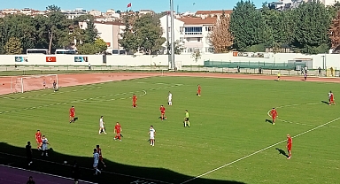 TFF 2. Lig Kırmızı Grup’ta 23. Hafta Panoraması: Zirvede Büyük Yarış, Alt Sıralarda Kritik Alarm