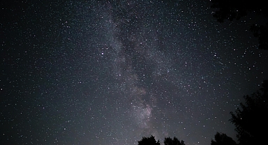 2 Mart 2026 Pazartesi Günlük Burç Yorumları: Aşk, Para ve Kariyerde Neler Bekliyor?