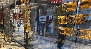 Altın Fiyatlarında Son Durum: Gram Altın Yükselişte, Çeyrek Altın Dikkat Çekiyor