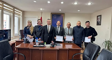 Babaeski Kaymakamı Tamer Orhan’dan Kamu Personeline Başarı Belgesi Ödülü