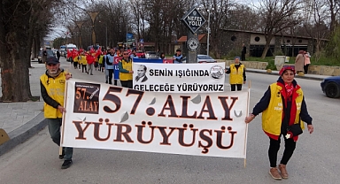 Çanakkale'ye yürüyen '57'nci Alay' korteji, Edirne'ye ulaştı