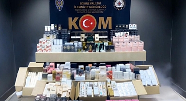 Edirne'de 2 milyon lira değerinde kaçak parfüm ve saat ele geçirildi