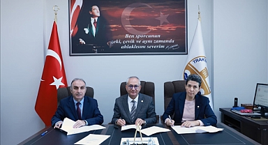 KIRKPINAR SPOR BİLİMLERİ FAKÜLTESİ İLE EDİRNE GENÇLİK VE SPOR İL MÜDÜRLÜĞÜ ARASINDA ÖĞRENCİ ODAKLI İŞ BİRLİĞİ PROTOKOLÜ İMZALANDI