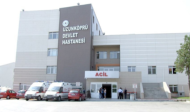 Lunaparkta oyun aletinin korumalığı açıldı, başından ve kolundan yaralandı