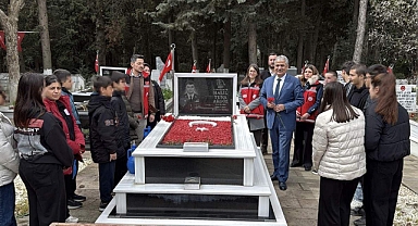 Sevgi Evlerindeki çocuklardan şehitlik ziyareti