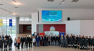 ÜNİVERSİTEMİZDE BAYRAMLAŞMA TÖRENİ DÜZENLENDİ