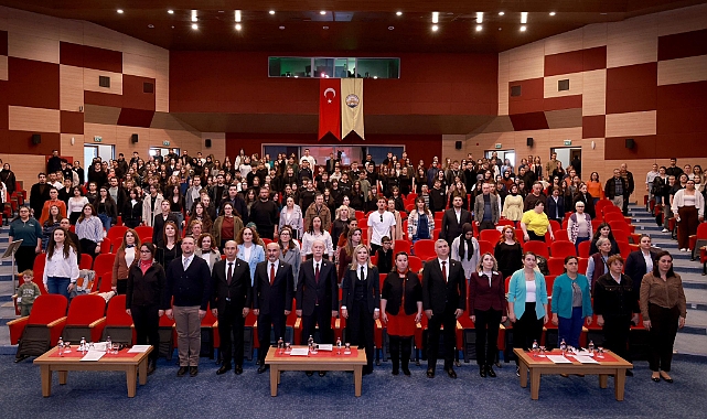 ÜNİVERSİTEMİZDE DÜNYA DOWN SENDROMU FARKINDALIK GÜNÜ KAPSAMINDA “+1 RİTİM MÜZİK DİNLETİSİ” DÜZENLENDİ