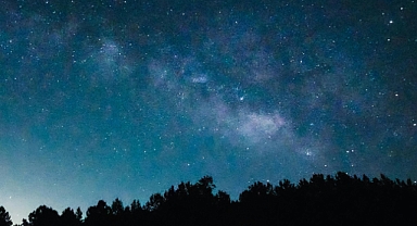 18 Nisan 2026 Cumartesi Günlük Burç Yorumları: Bugün Sizi Neler Bekliyor?