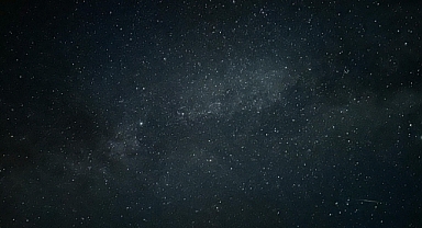 25 Nisan 2026 Cumartesi Günlük Burç Yorumları: Aşk, Para ve Kariyerde Sizi Neler Bekliyor?