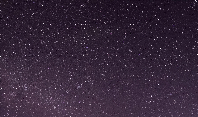 5 Nisan 2026 Pazar Günlük Burç Yorumları: Bugün Sizi Neler Bekliyor?