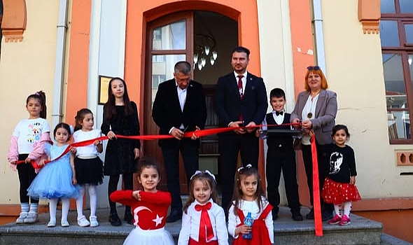 Babaeski’de 23 Nisan’a Özel Anlamlı Sergi Açılışı