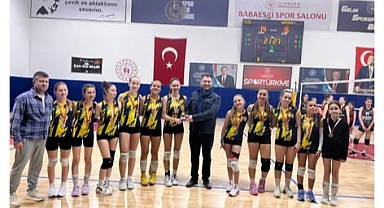 Babaeski’de 23 Nisan Coşkusu Voleybol Turnuvasıyla Taçlandı