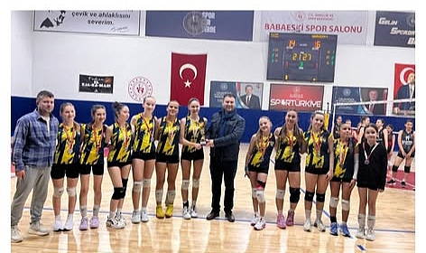 Babaeski’de 23 Nisan Coşkusu Voleybol Turnuvasıyla Taçlandı