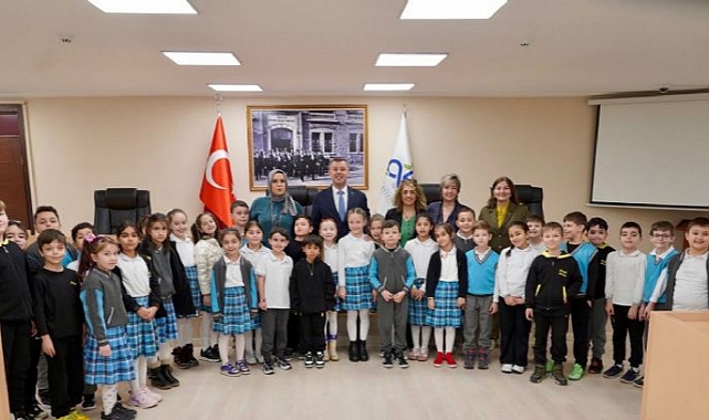 Başkan Sarıkurt Kapılarını Küçük Misafirlere Açtı