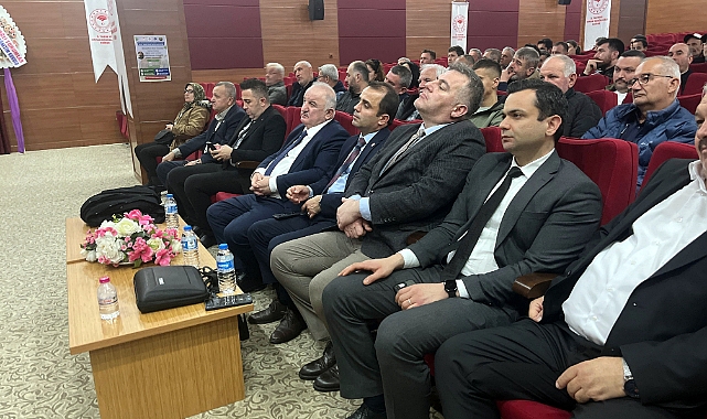 Dr. Canikli: Sağlıklı buzağı istiyorsak, anneyi doğru beslememiz lazım