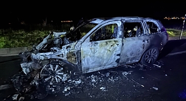 Edirne’de seyir halindeki otomobil yandı