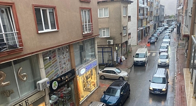 Kırklareli Merkezde Akşam Yağmuru Trafiği Kilitledi! İşte Son Durum