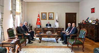 Kırklareli Valiliği’nde Önemli Zirve: Lüleburgaz Heyeti Vali Uğur Turan’ı Ziyaret Etti