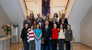 Kırklareli Valisi Uğur Turan’dan Genç Sanatçılara Büyük Destek! Turizm Haftasında Anlamlı Buluşma