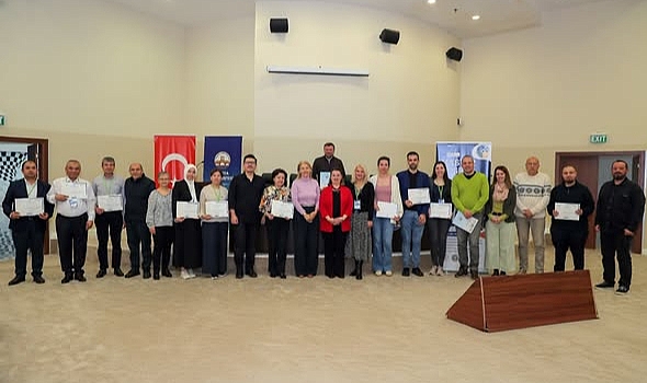 TRAKYA ÜNİVERSİTESİ EV SAHİPLİĞİNDE DÜZENLENEN ULUSLARARASI STEM EĞİTİMİ PROGRAMI TAMAMLANDI