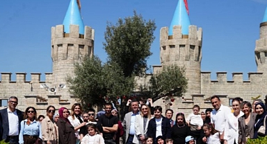 Masal Park`ta Sevgi Dolu Buluşma
