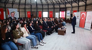 MAZİDEN ATİYE PROJESİ’NDE REKTÖR HATİPLER’DEN GENÇLERE TARİH VE MEDENİYET DERSİ