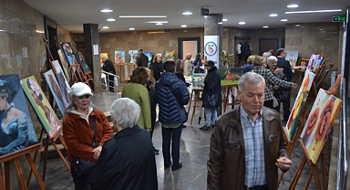 Yağlı Boya Sergisine Yoğun İlgi